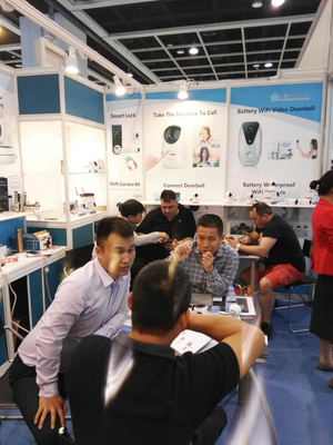 億聯(lián)智能攜新品驚艷亮相香港展與廣交會，引領(lǐng)電子產(chǎn)品創(chuàng)新風(fēng)潮